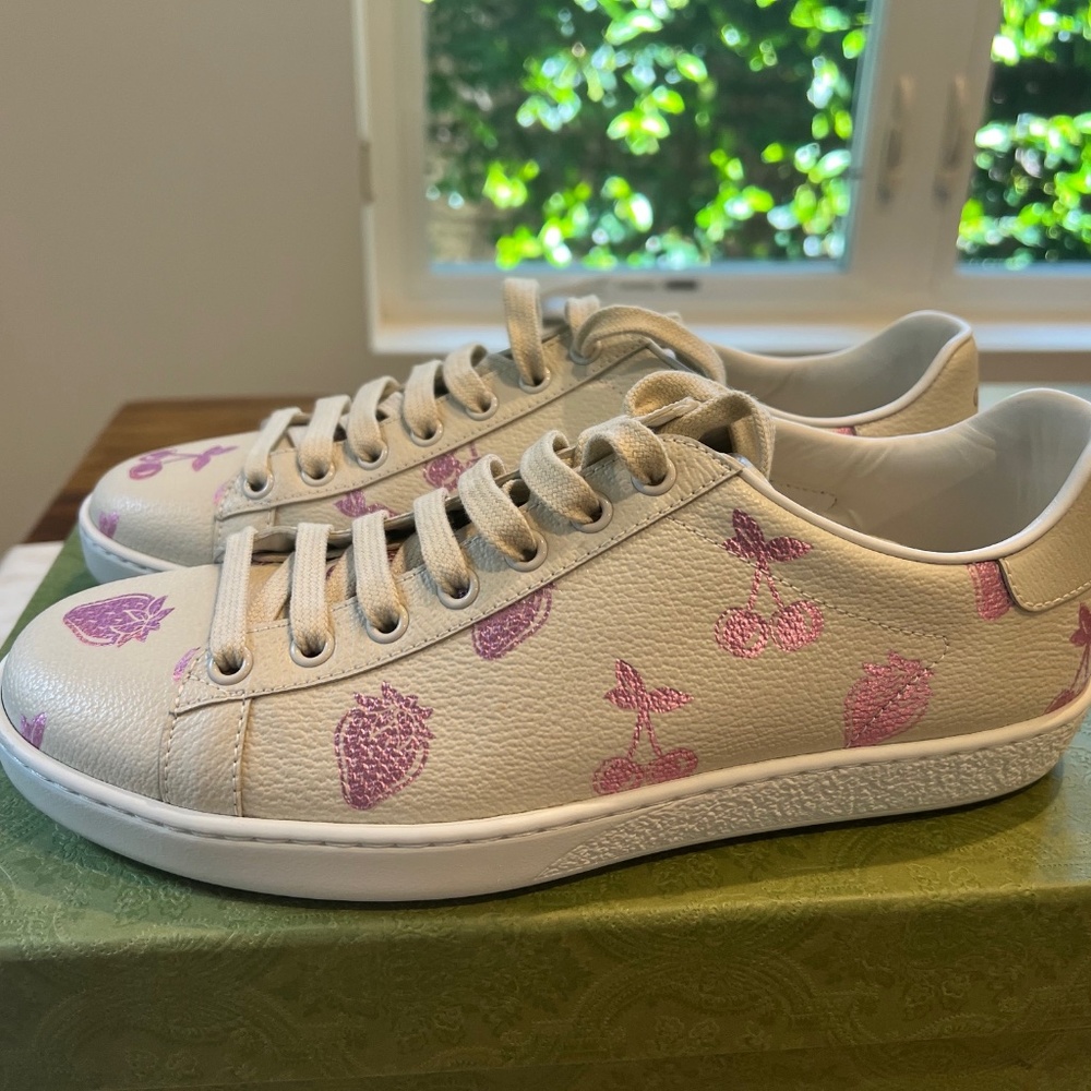 Gucci sneakers